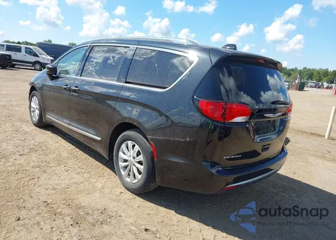 2018 Chrysler Pacifica Touring L Plus из США, поврежденный, VIN 2C4RC1EG2JR252642